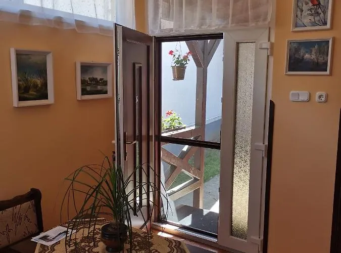 Apartament Viktor Vendeghaz *